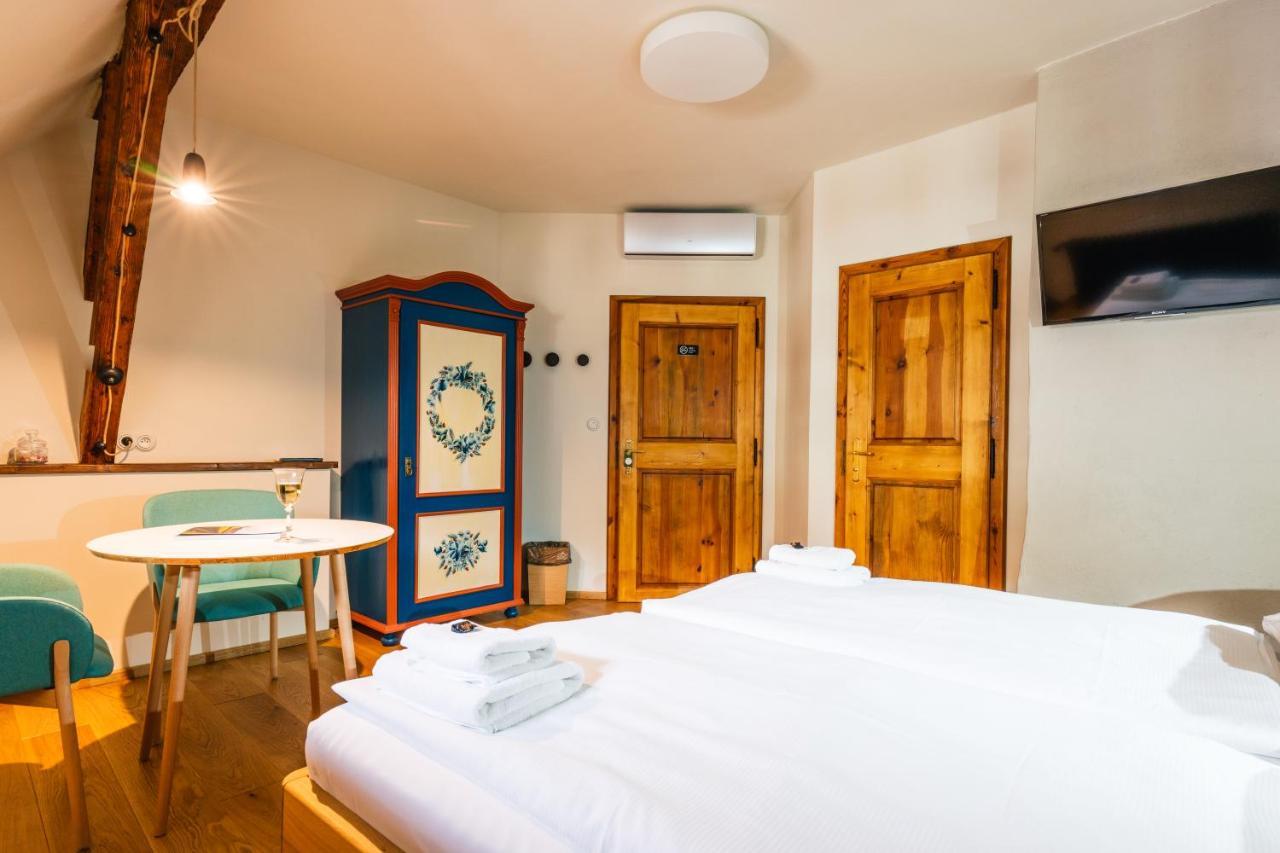 Alt Straninger Hotell Český Krumlov Exteriör bild