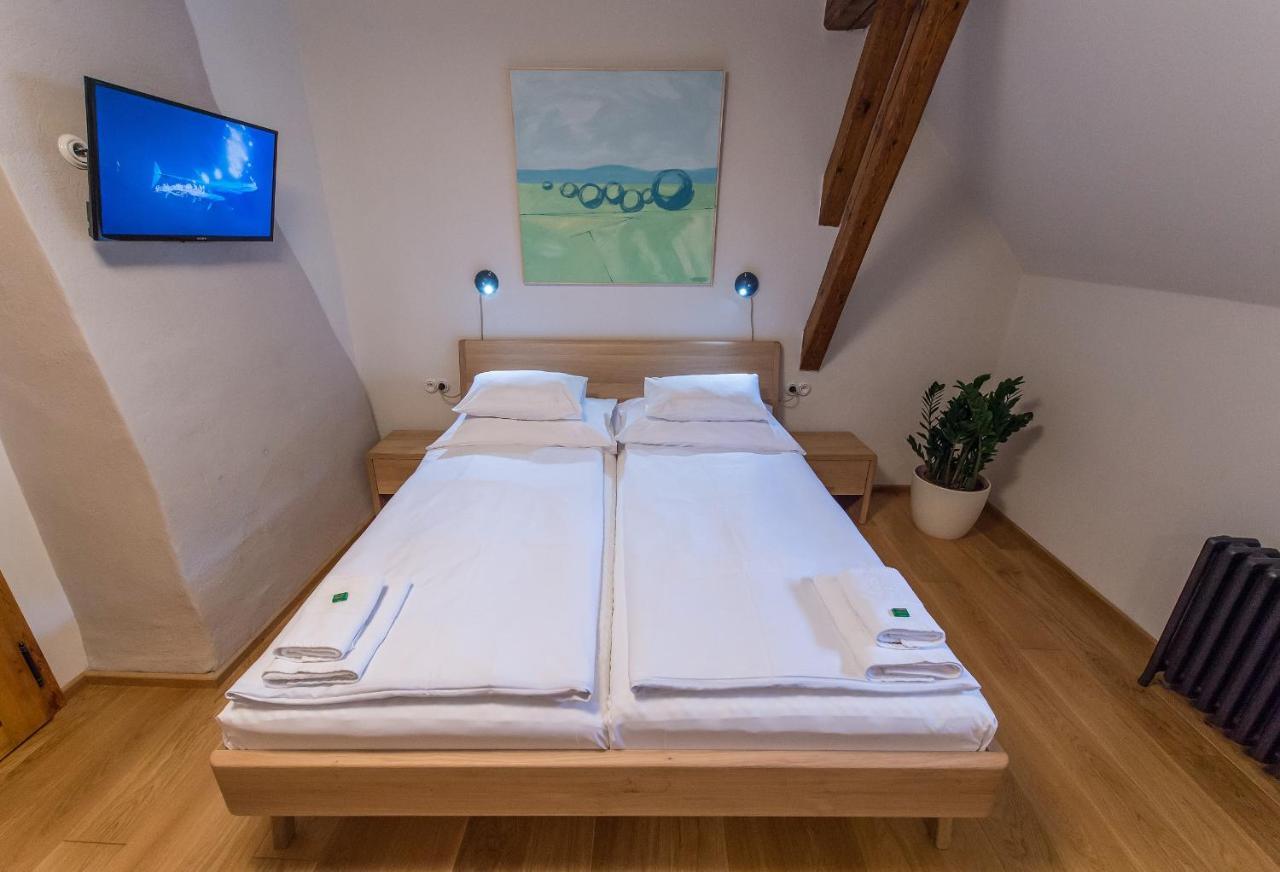 Alt Straninger Hotell Český Krumlov Exteriör bild