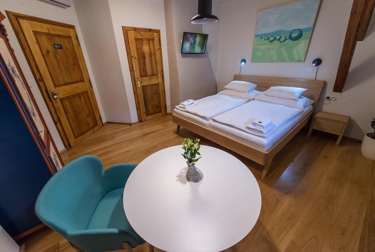 Alt Straninger Hotell Český Krumlov Exteriör bild